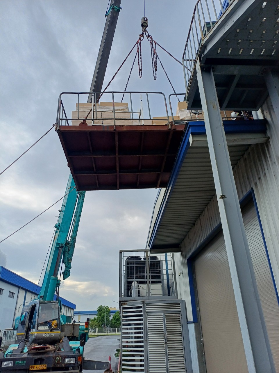 cẩu 25 ton 2